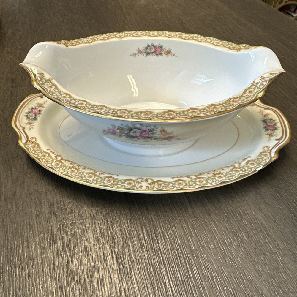 Noritake Nanarosa 682 Porcelain Gravy Boat & Underplate Floral Hand Painted Chip